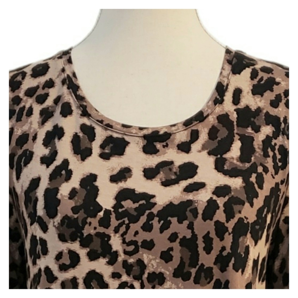 JM Collection Cheetah Print Top - Picture 2 of 3